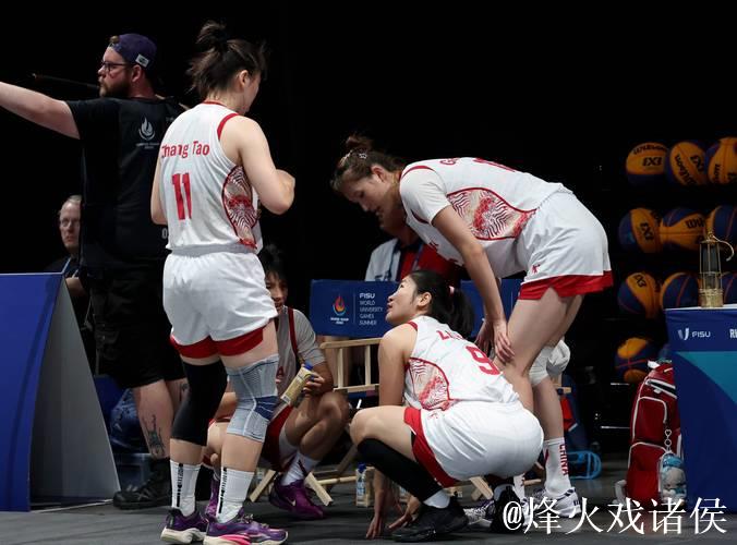 中国女队三人晋级决赛